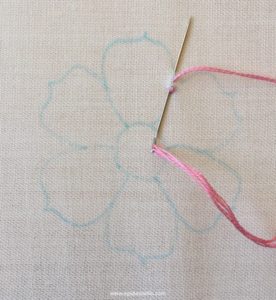 Stitching a motif with stem stitch | Epida Studio