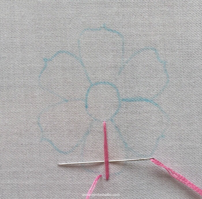 Stitching a motif with fishbone stitch | Epida Studio